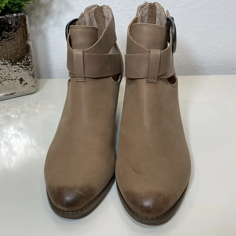Vionic Rory Leather Ankle Back Zip Buckle Boot Bootie Size 11‎ Taupe